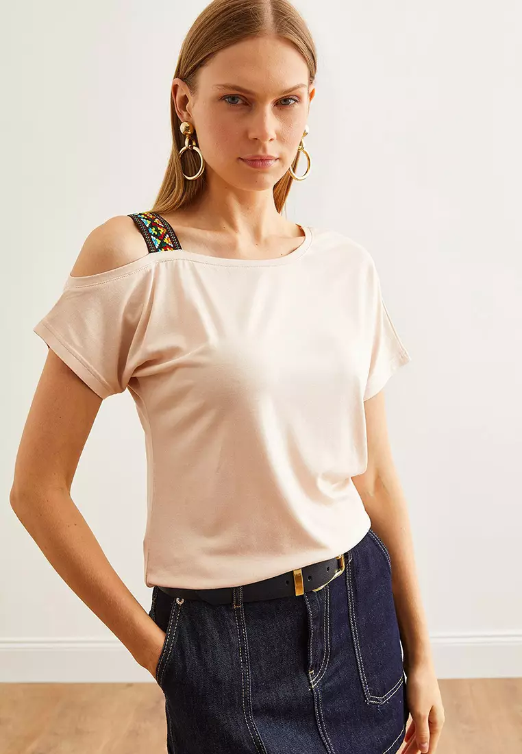 Women's One Shoulder Ethnic Garnished Blouse BLZ-19000194