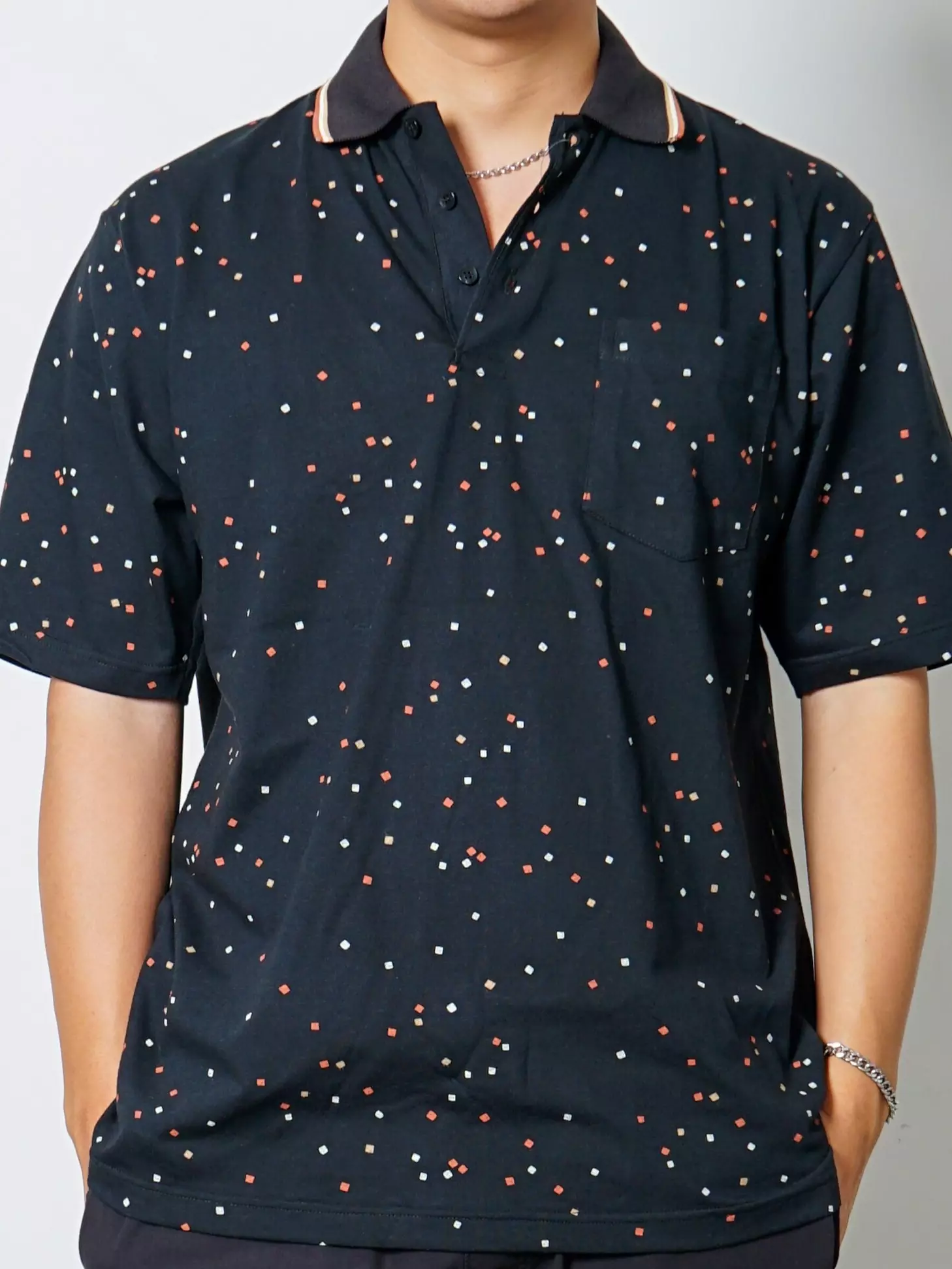 Andre Michel Polo Shirt Lengan Pendek Hitam Motif Kotak Kecil 3417