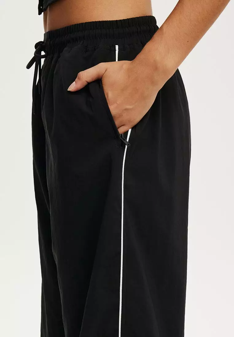 Baggy Woven Sweatpants