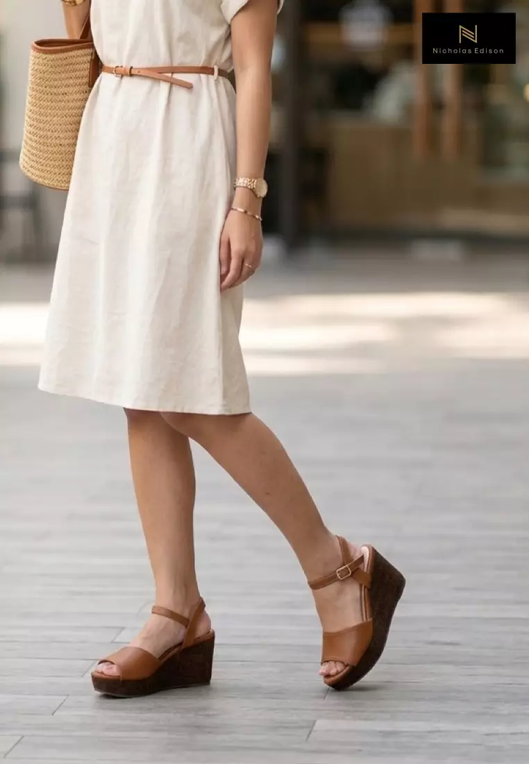 Wedge Zoey Brown