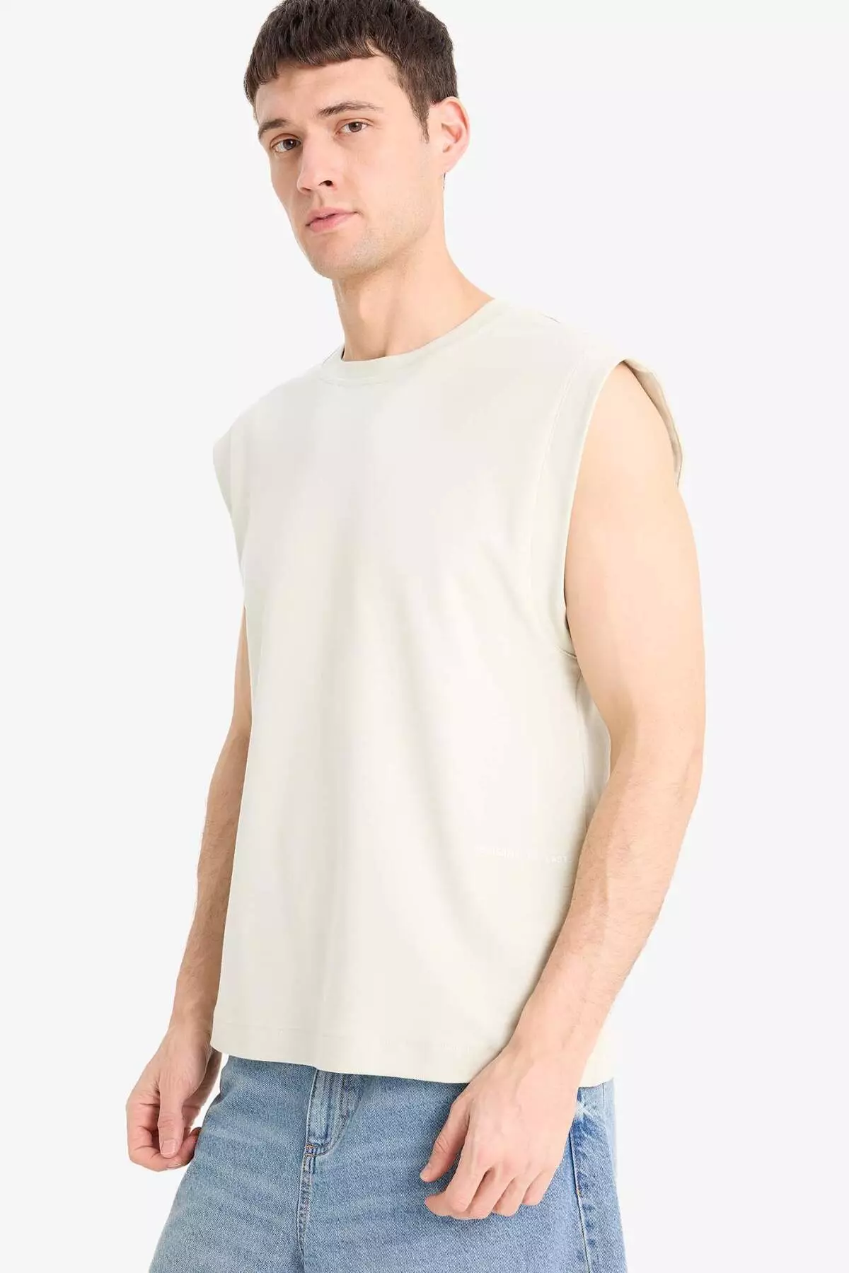 100% Cotton Boxy Fit Crew Neck Printed Undershirt C5040Ax25Hs