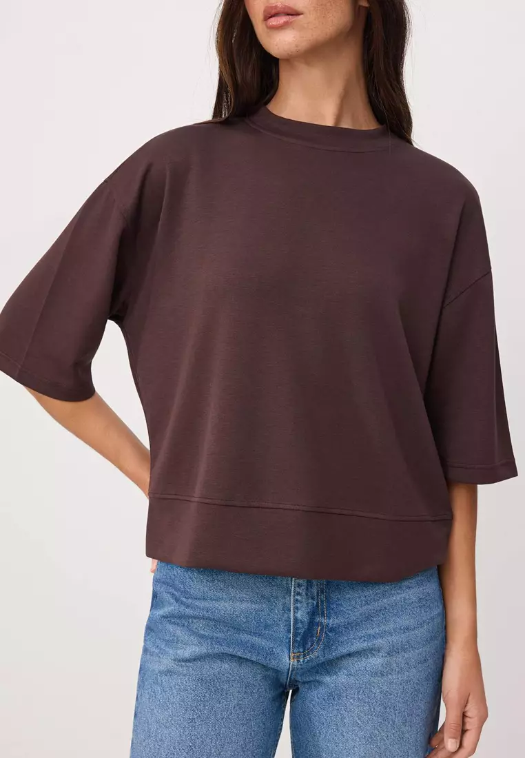 Brown Oversized /Wide Fit Low Sleeve Three Quarter Soft Touch Knitted T-Shirt Twoss26Ts182