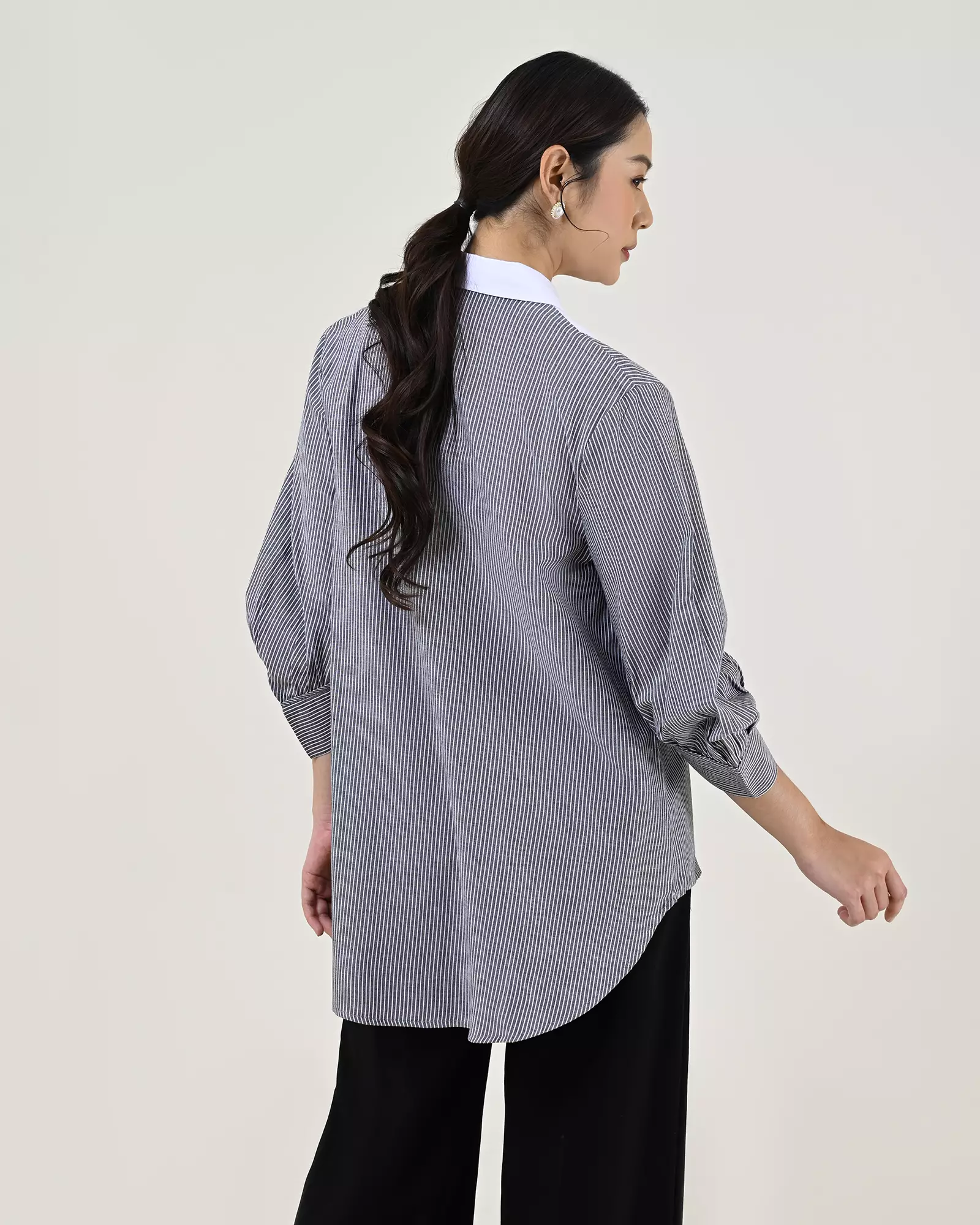 Geulis.id BRITNEY SHIRT - Black