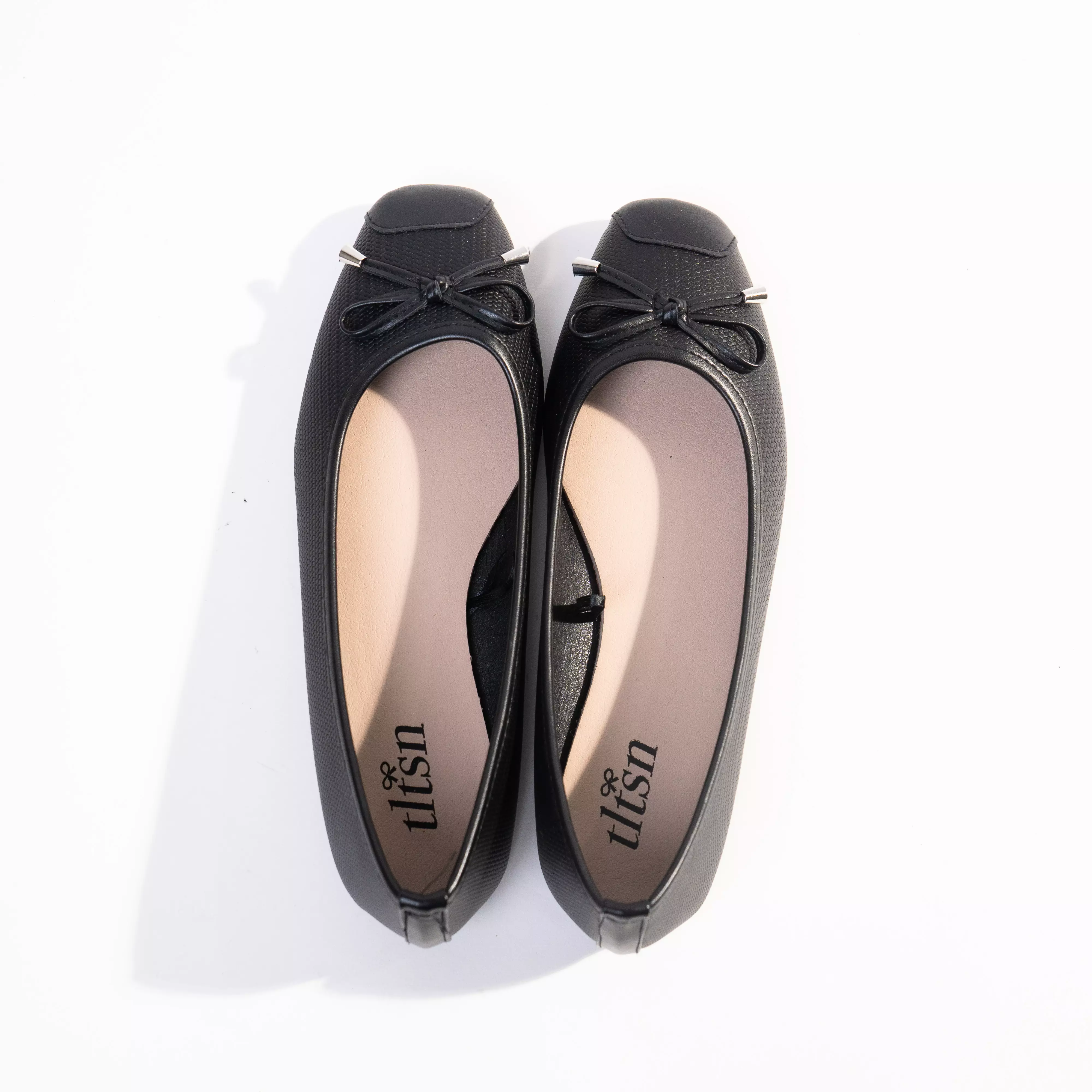The Little Things She Needs - SHIN [Online Excusive] Flatshoes Sepatu Wanita BLACK