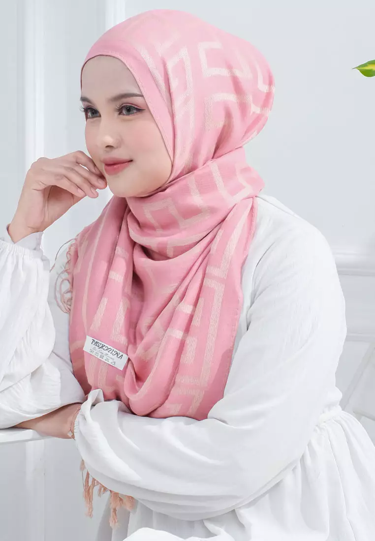 Hijab Pashmina Wanita Reversible Viscose Geometric Maze Pattern Pashmina Shawl Syal Wanita Radiant Rose Pink