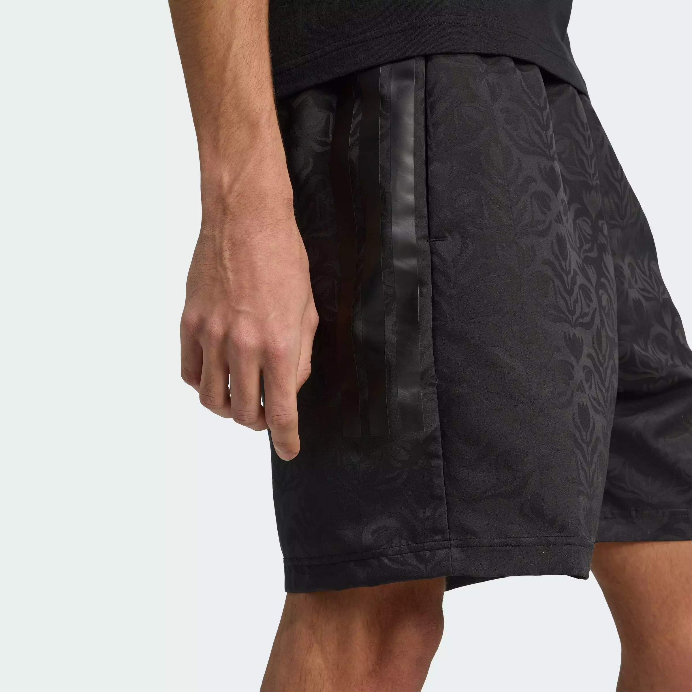 Lifestyle Common Goal Shorts Men Black JM1755