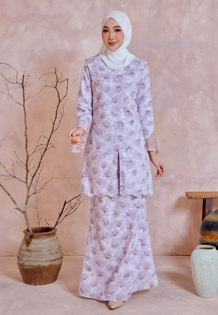 Anggun 2.0 Sequined Lace Sleeves Embroidery Kurung Kebaya Modern