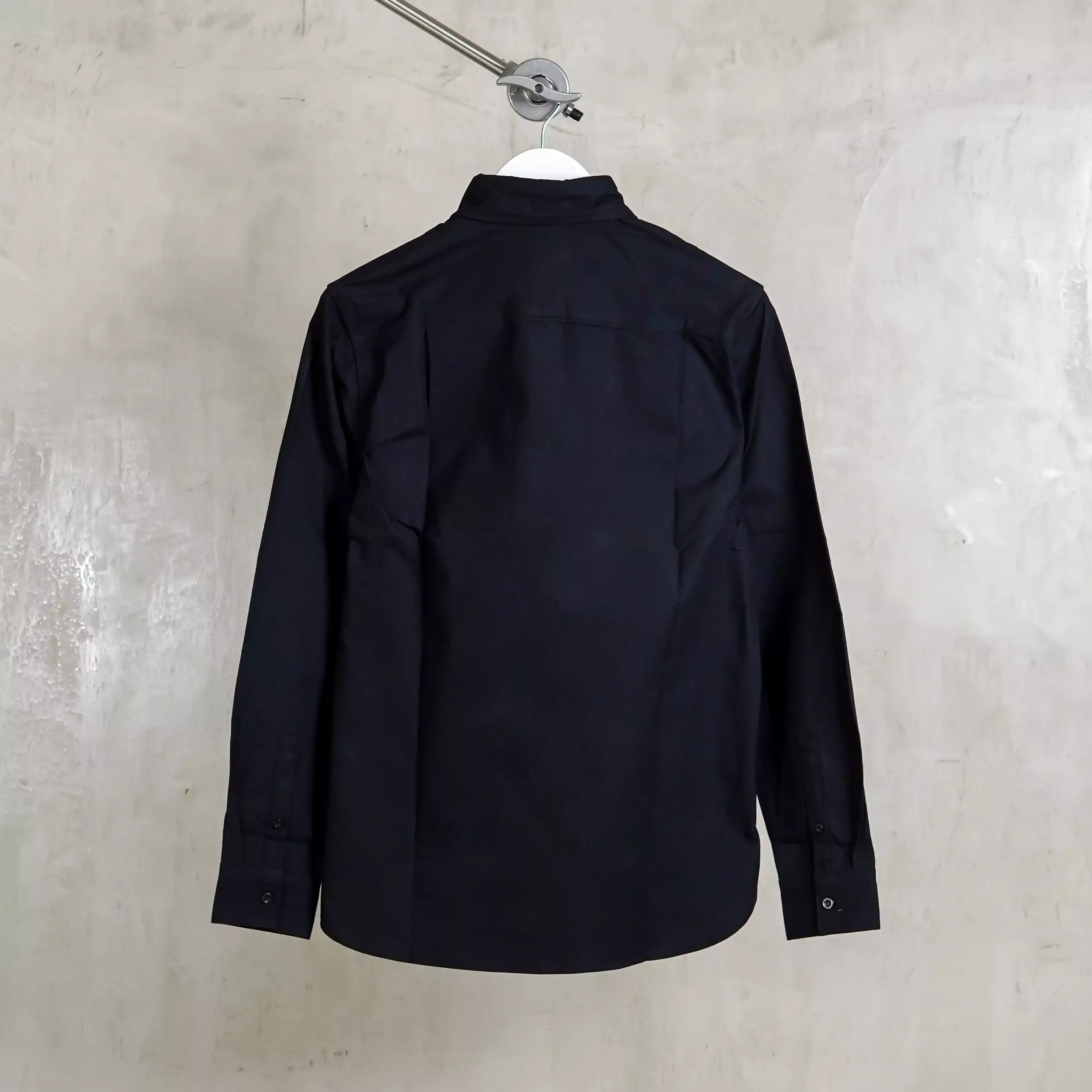 Kemeja FRED PERRY LOGO GOLD BLACK LONG SHIRT 100% ORIGINAL