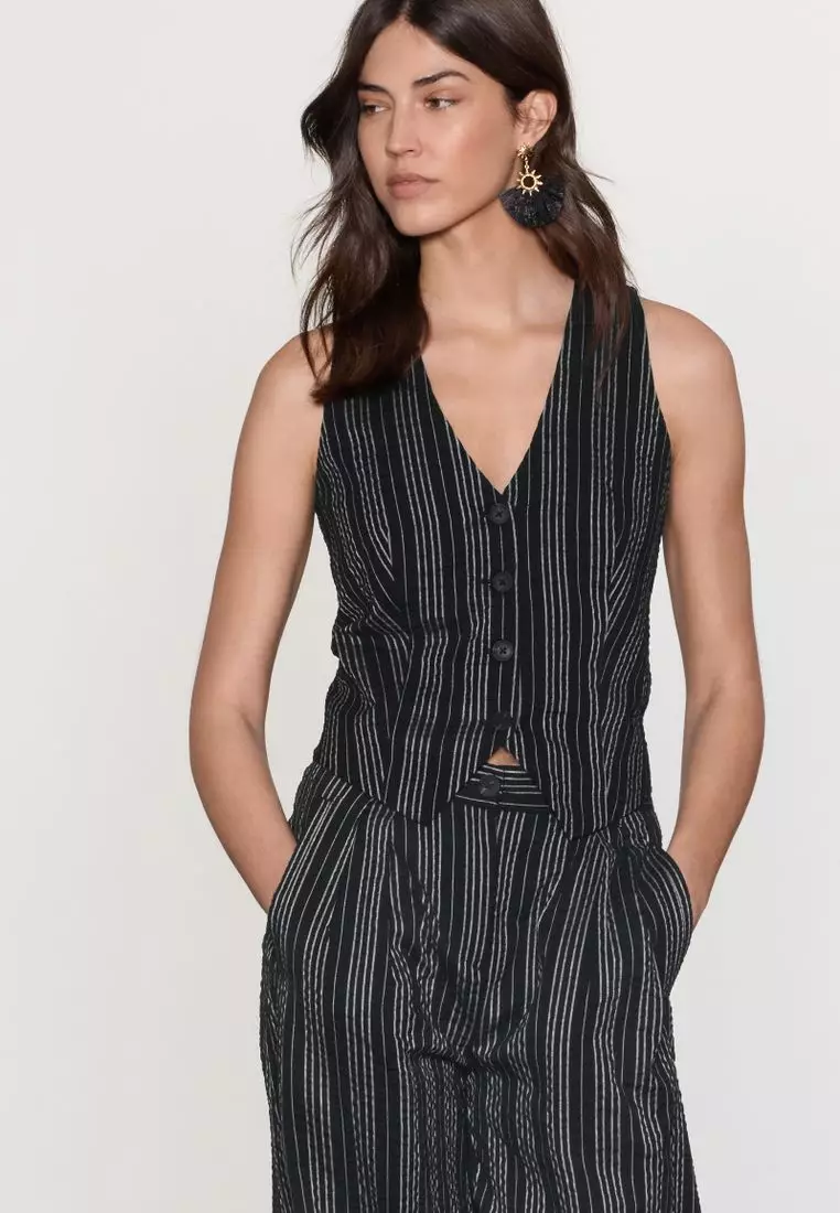 Striped Textured Waistcoat