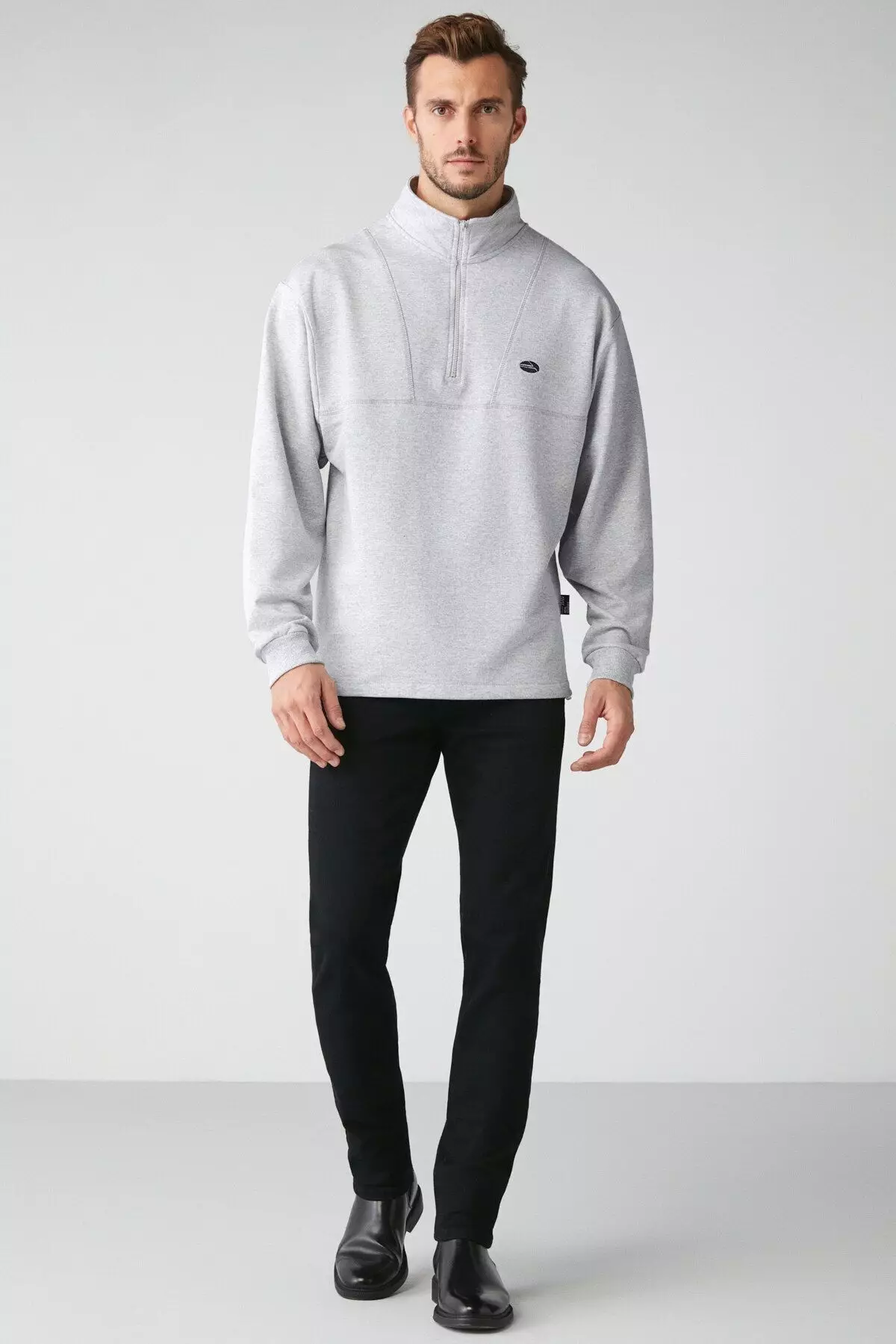 Embroidery Detailed Stopper Elastic Zipper Stand Collar Sweatshirt