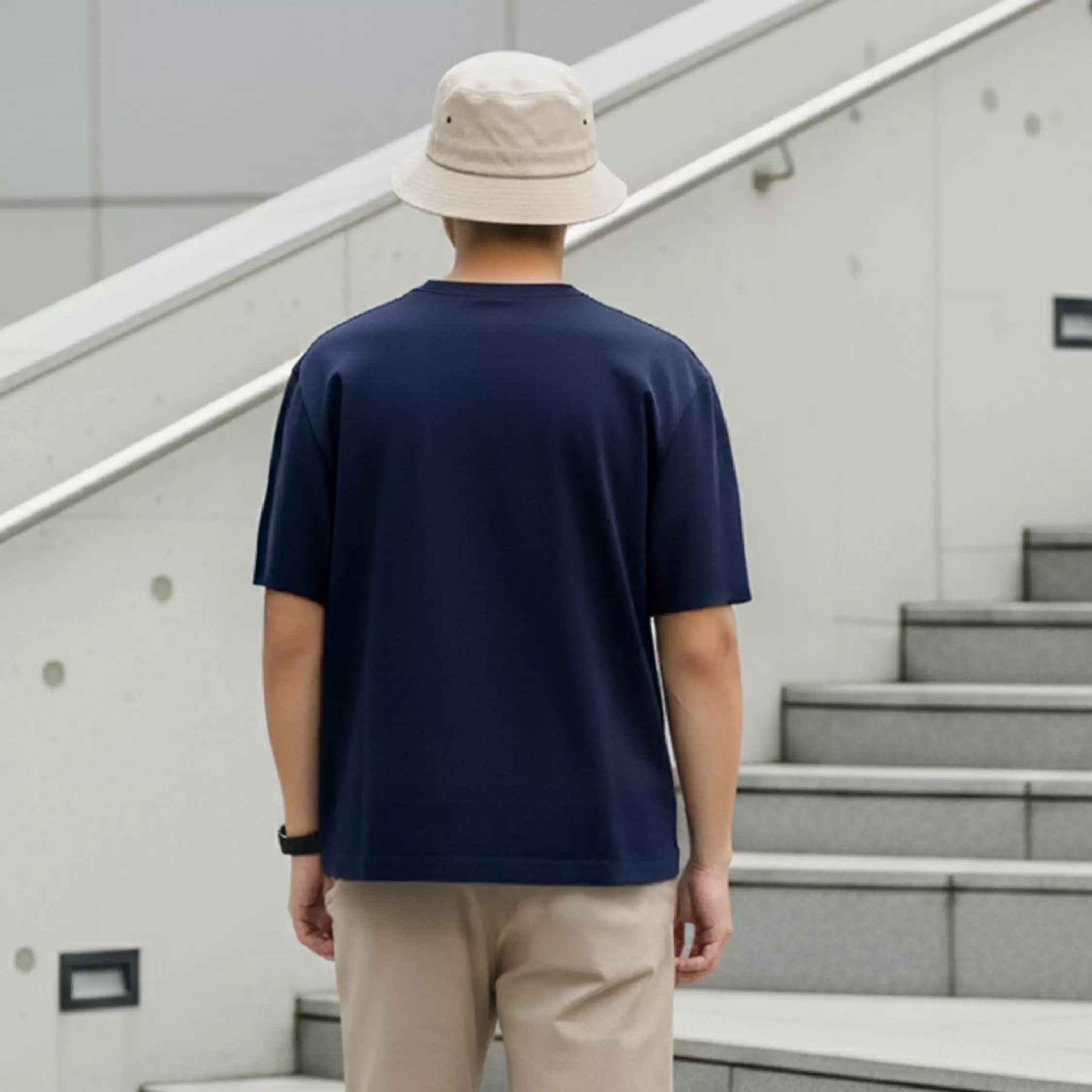 Kale PLUTO NAVY T-shirt Cotton Cloudy Boxy Fit - Kaos Korea - Atasan Kaos Pria - Kaos Basic Pria