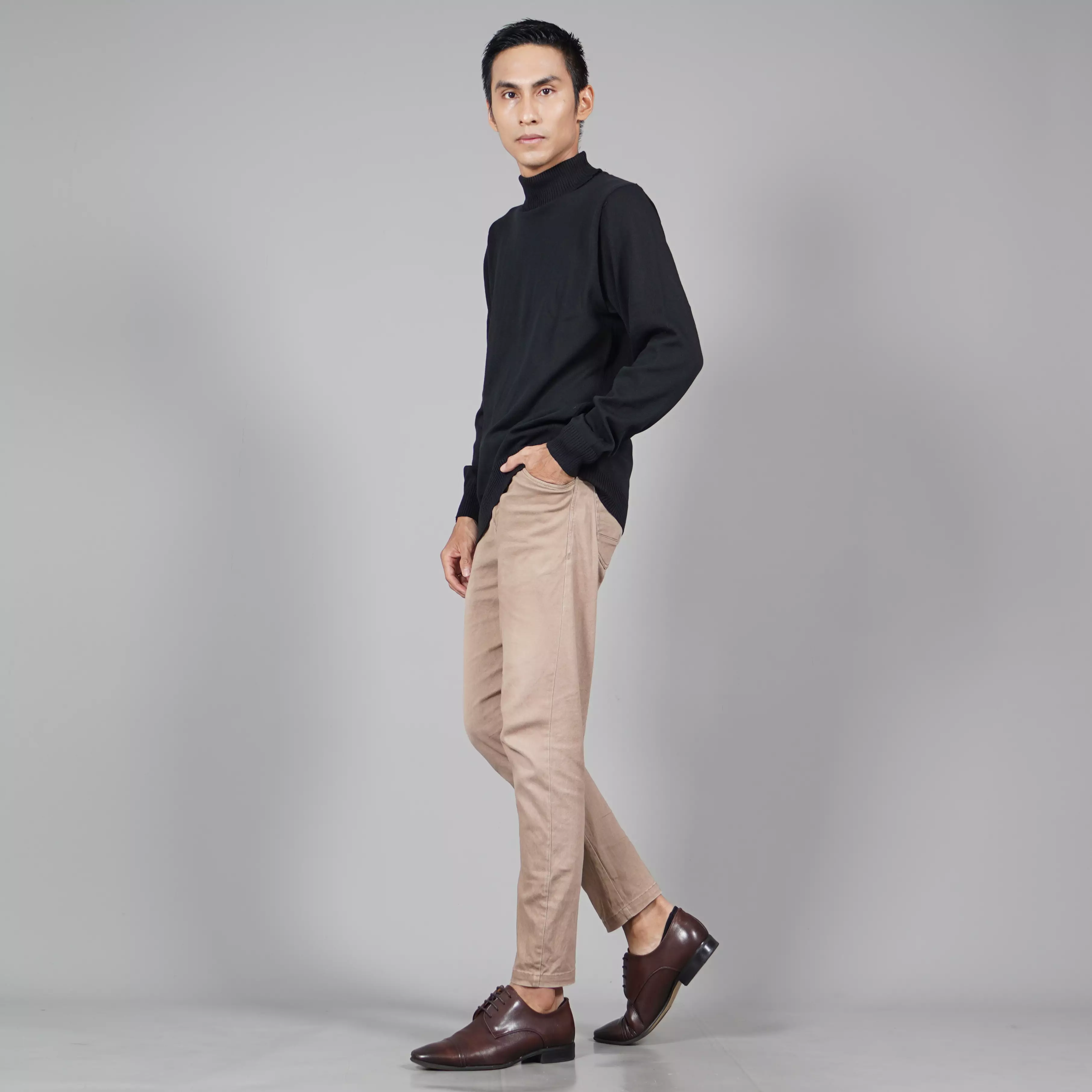  JEHOON Turtle Neck Knit Outer Sweater Rajut Pria - HITAM