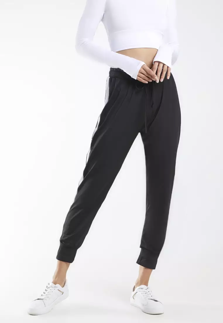 Fitwear - Jogger Olahraga Wanita LOLLY LOVE - BLACK LOVE