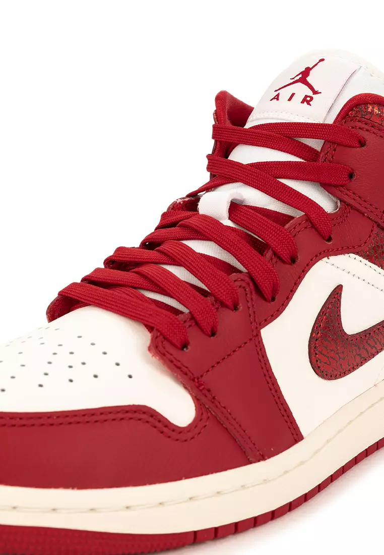 Air Jordan 1 Mid SE Shoes