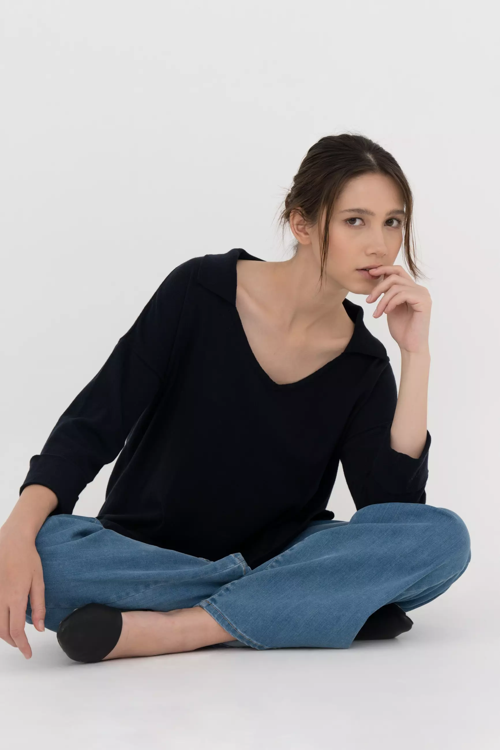 Blouse Wanita Alesya Navy