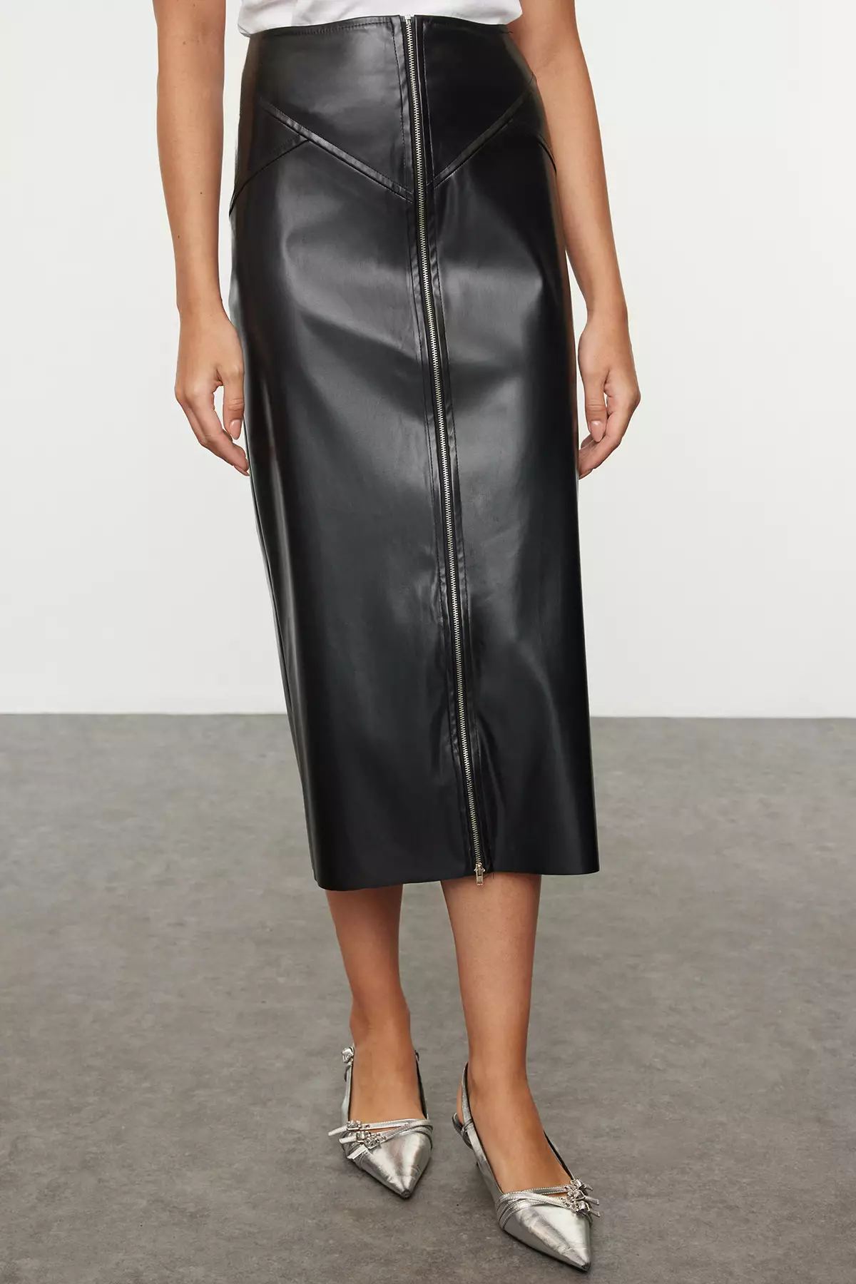 Black Zipper Detail Midi Faux Leather Skirt