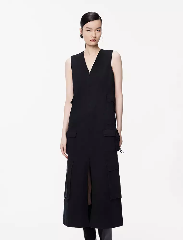 V neck sleeveless dress