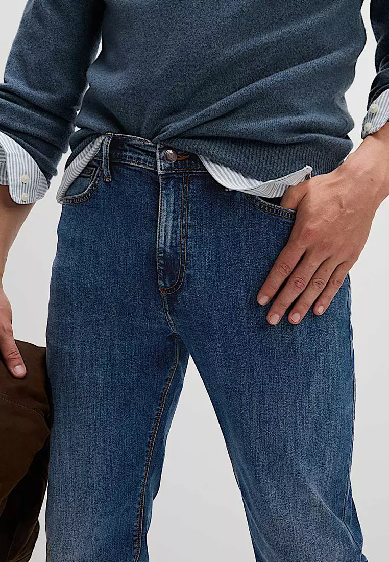 Straight Fit Stretch Jeans