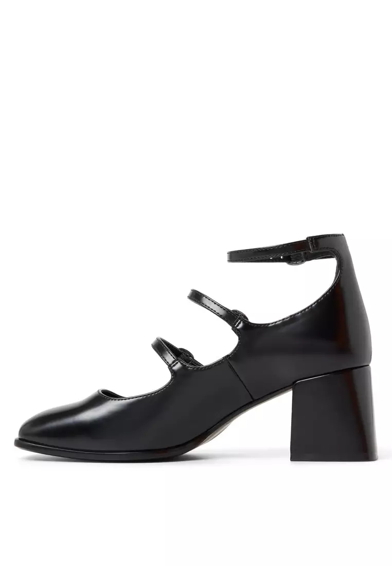 Jeaniee Heels