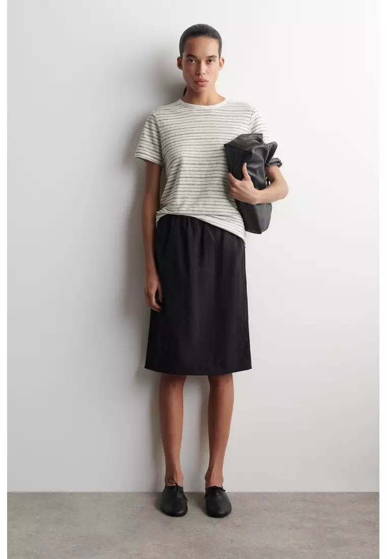 CREW-NECK LINEN T-SHIRT