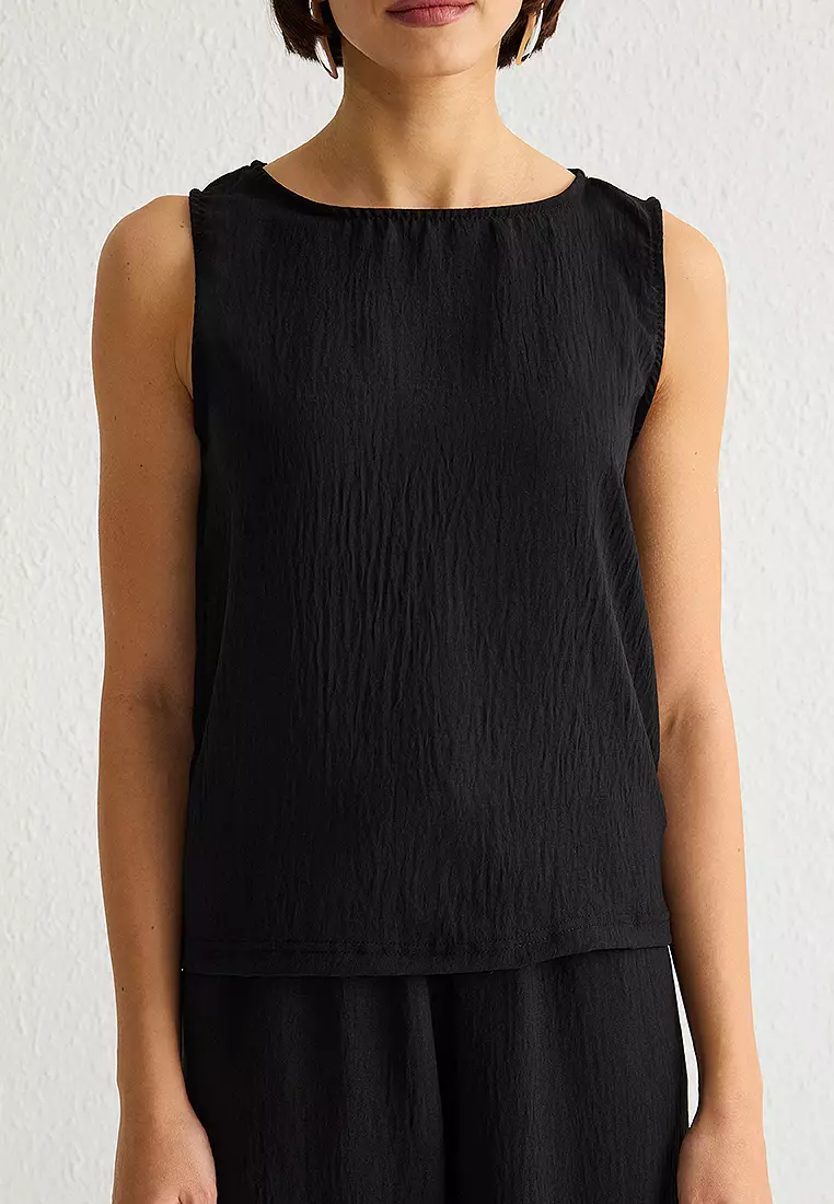 Black Sleeveless Blouse And Elastic Waist Wide Leg Trousers Woven Top Bottom Set