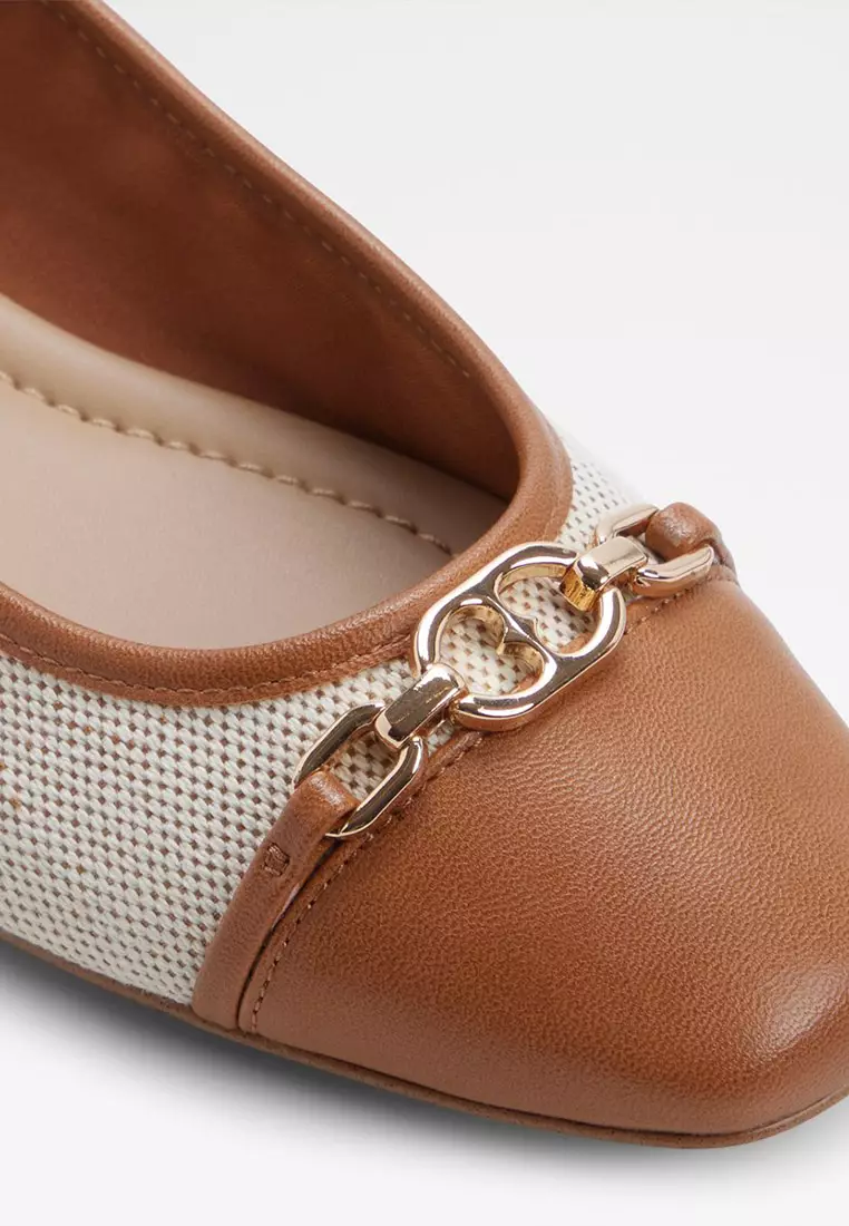 Krishelle Ballet Flats