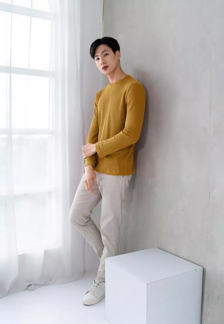 Kale Raffle Mustard / Kaos Polos Tekstur Lengan Panjang Pria