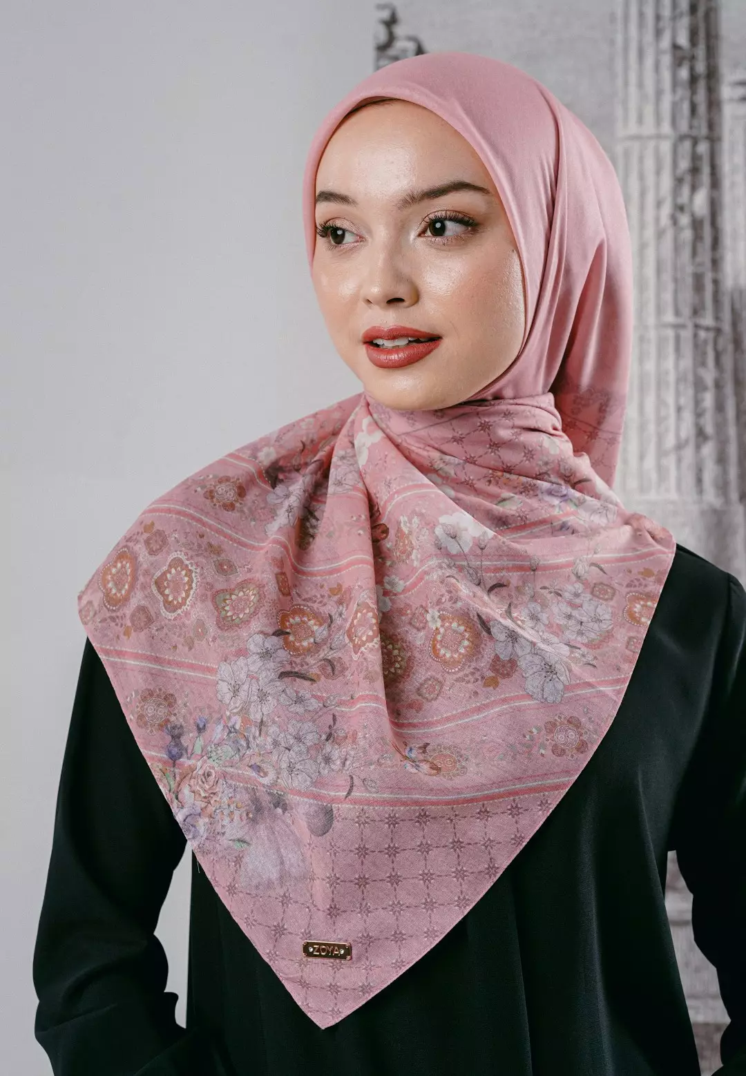 ZETTA Scarf Dusty Pink - Kerudung Hijab Segiempat Motif - Bahan Voal Premium - Ukuran 115x115