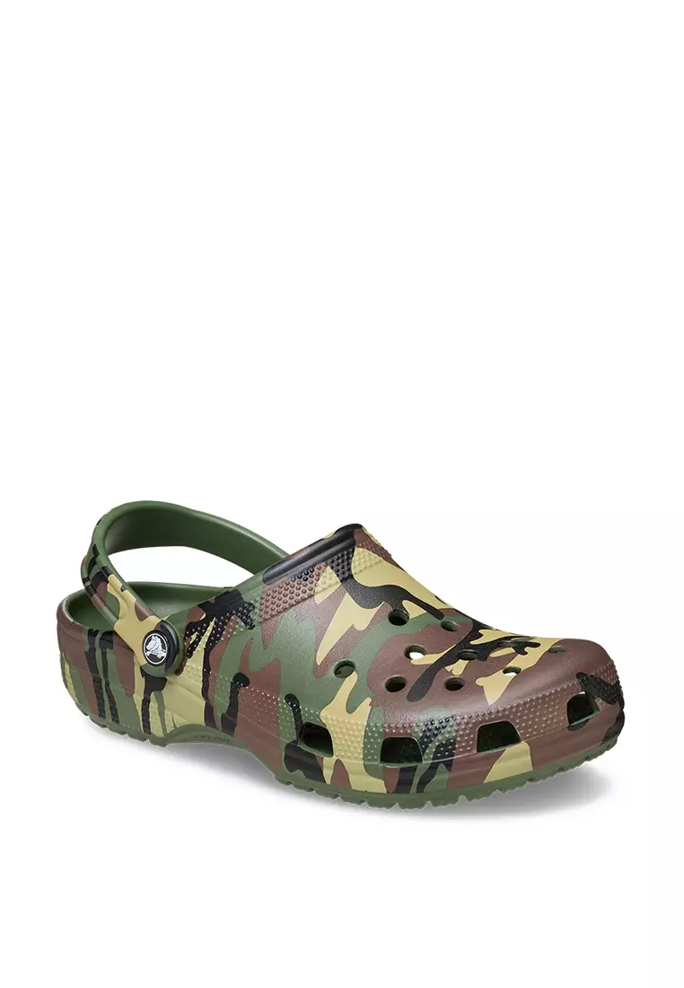 Crocs Unisex Classic Camouflage Clog - Army Green
