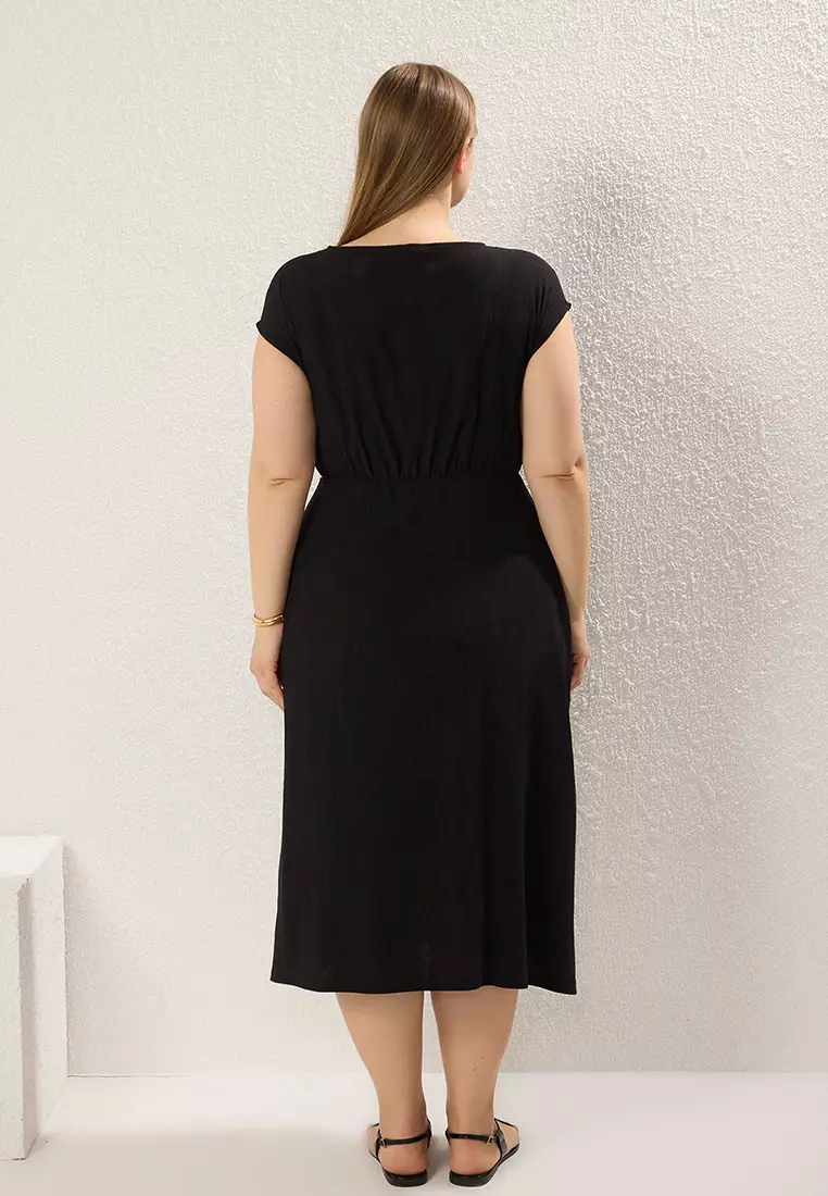 Black Accessory Detail Maxi Length Knitted Plus Size Dress Tbbss25Ah00197