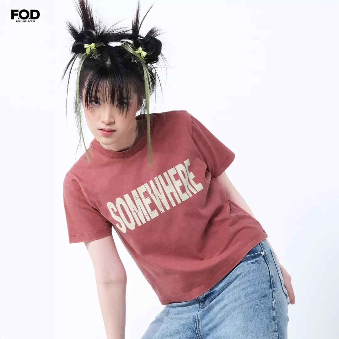 Kaos Wanita Somewhere Dark Pink