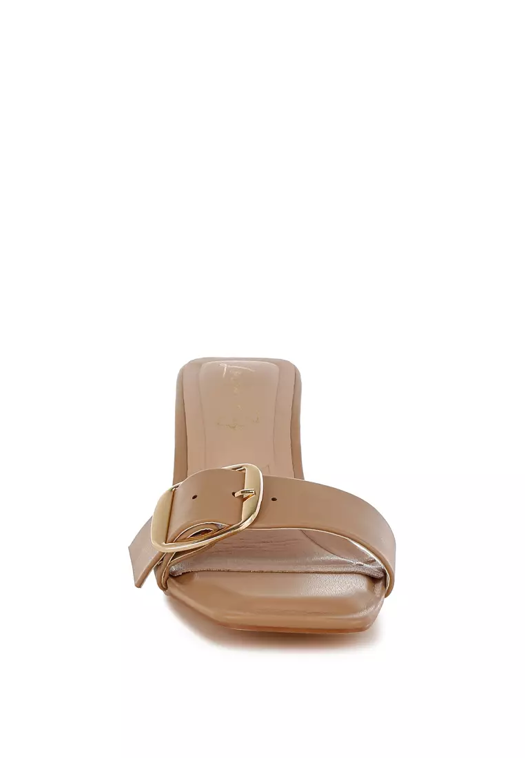 Sandal Slip On Tali Gesper Warna Putih Pucat