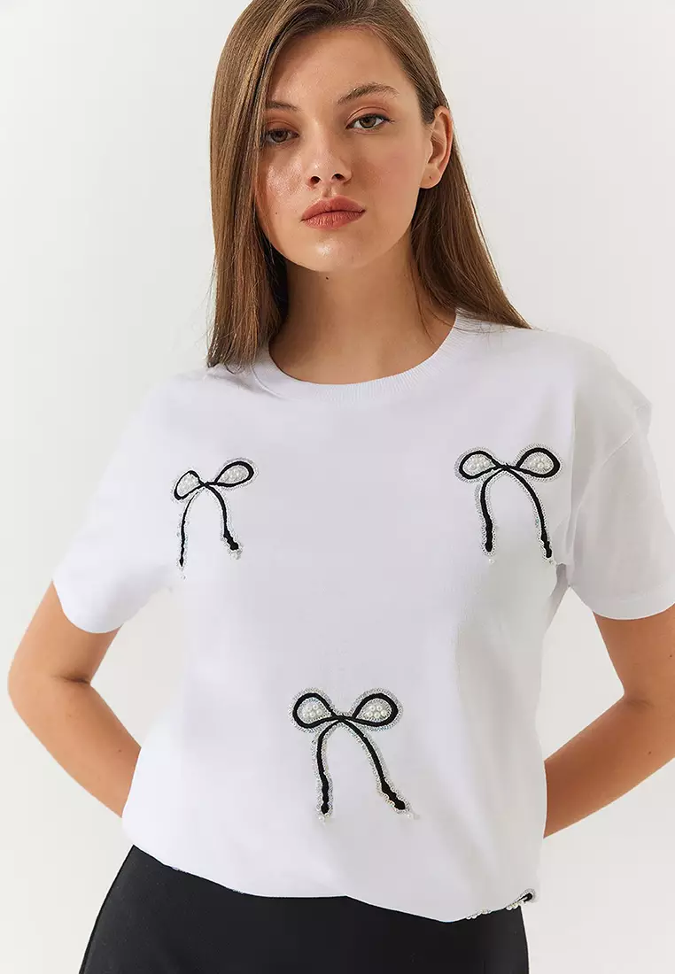 Women's Stone And Bow Detailed Tshirt 60602005