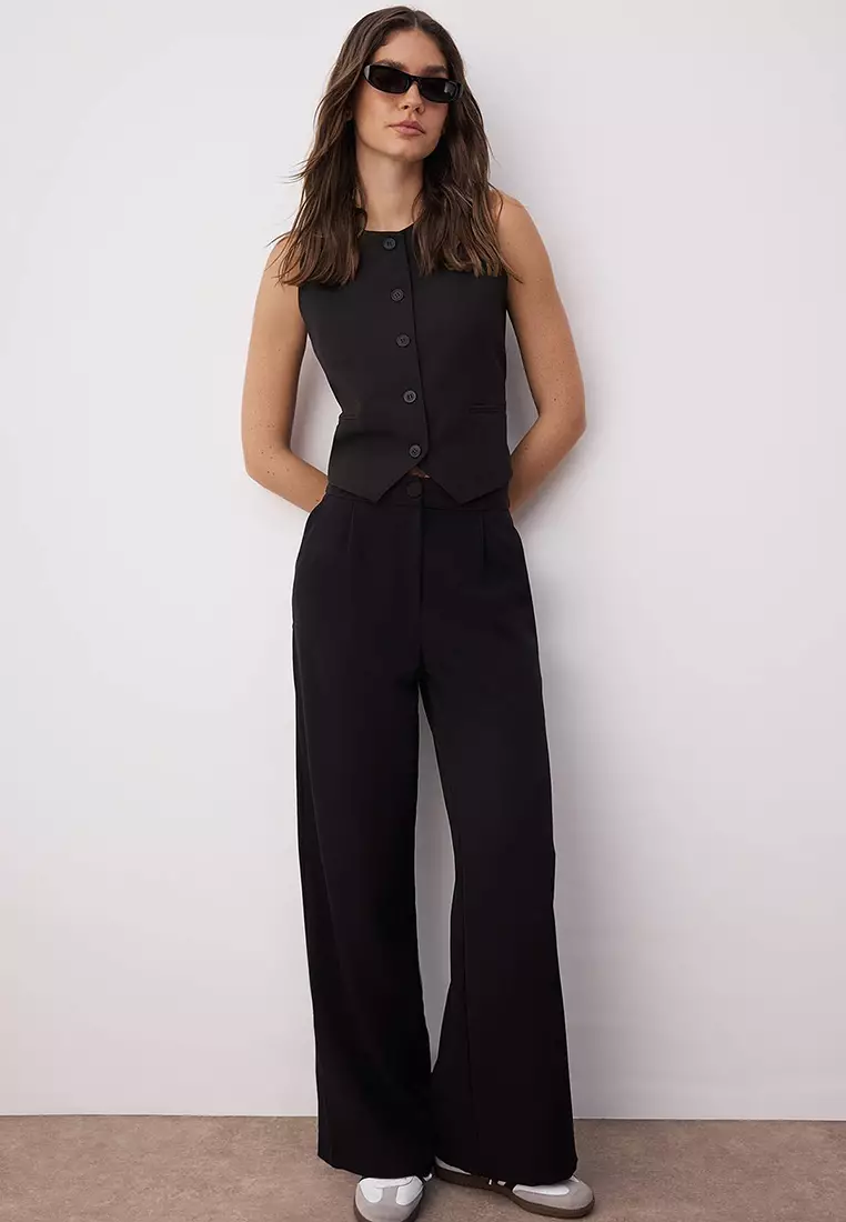 Wide Legs Woven Pants