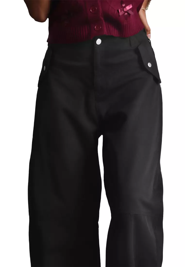 Mid Rise Raw Edge Waistband Barrel Leg Cargo Pants