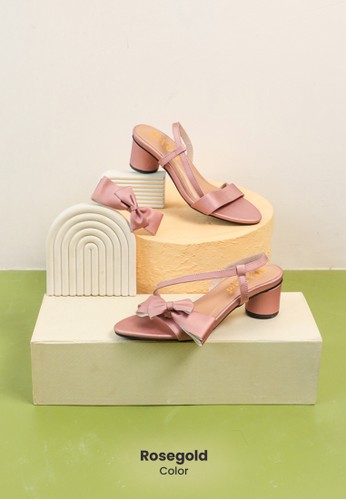 AliveLoveArts pink Somi Strap Low Heels Free Ribbon Clip 0A22ASHEAA68DBGS_1