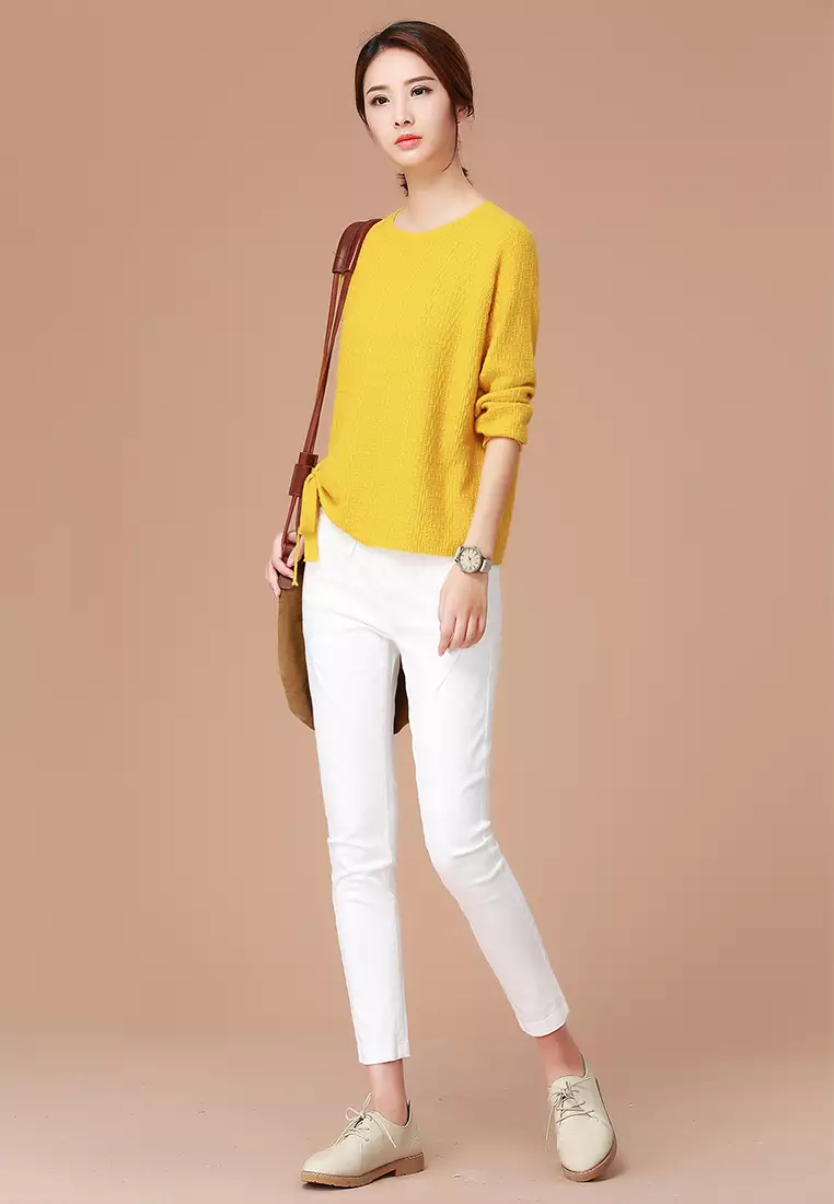 Yellow sweater with hot sale white collar