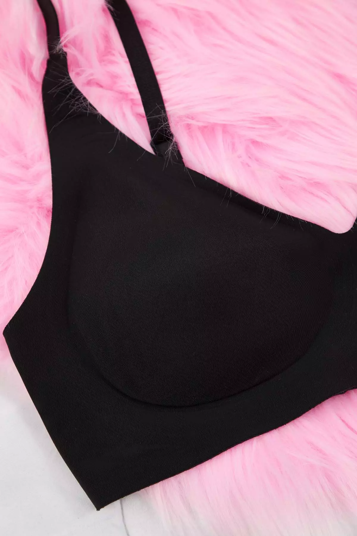 Black Ghost Stitch-Free /Laser Cut Underwire-Free Covered Micro Bralette Knitted Bra Thmaw26Su24