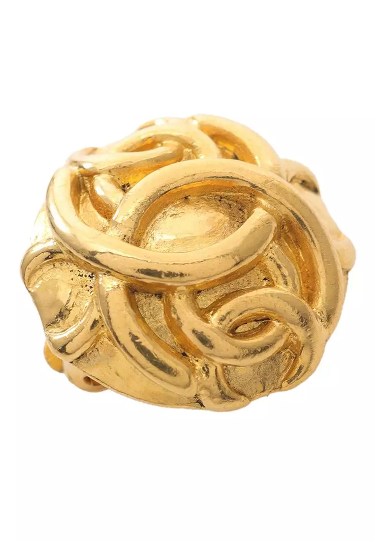 Pre-Loved Chanel Gold Plated Overlapping Cc Round Clip On Earrings