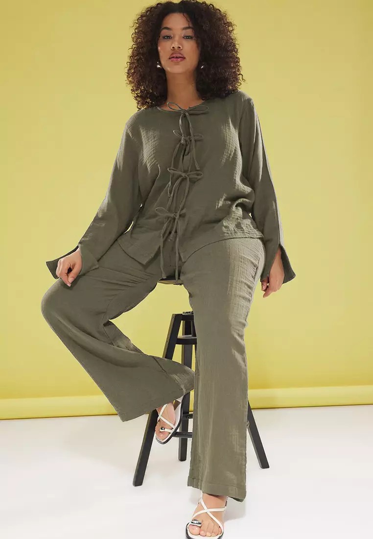 Khaki Bowknot Muslin 100% Cotton Woven Plus Size Top-Bottom Set Tbbss25Cp00009