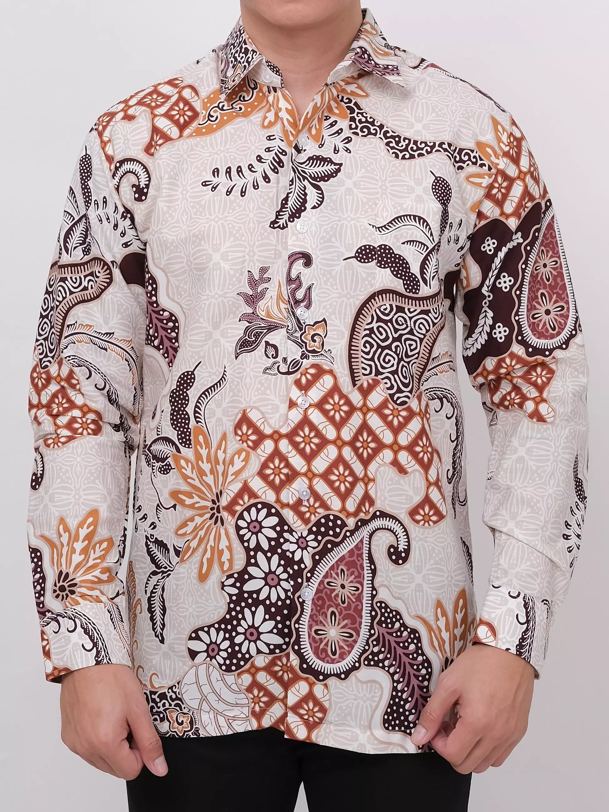 Kemeja Batik Lengan Panjang Krem Cokelat 16851