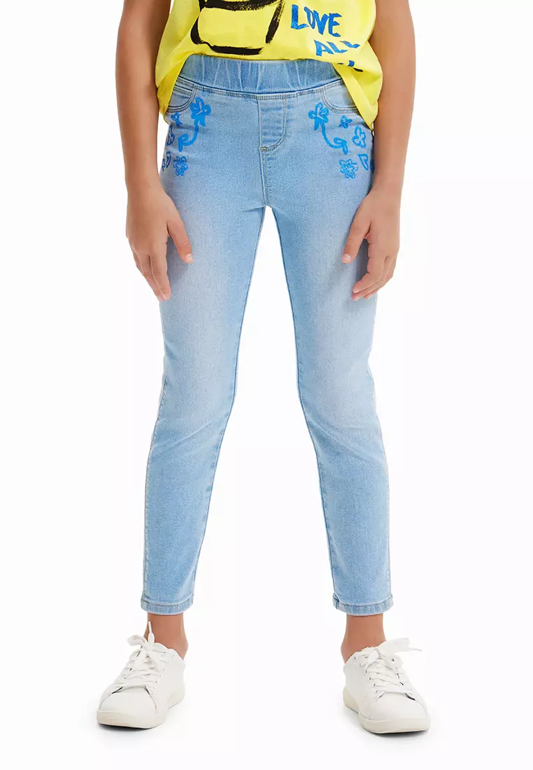 Girls in top jeggings