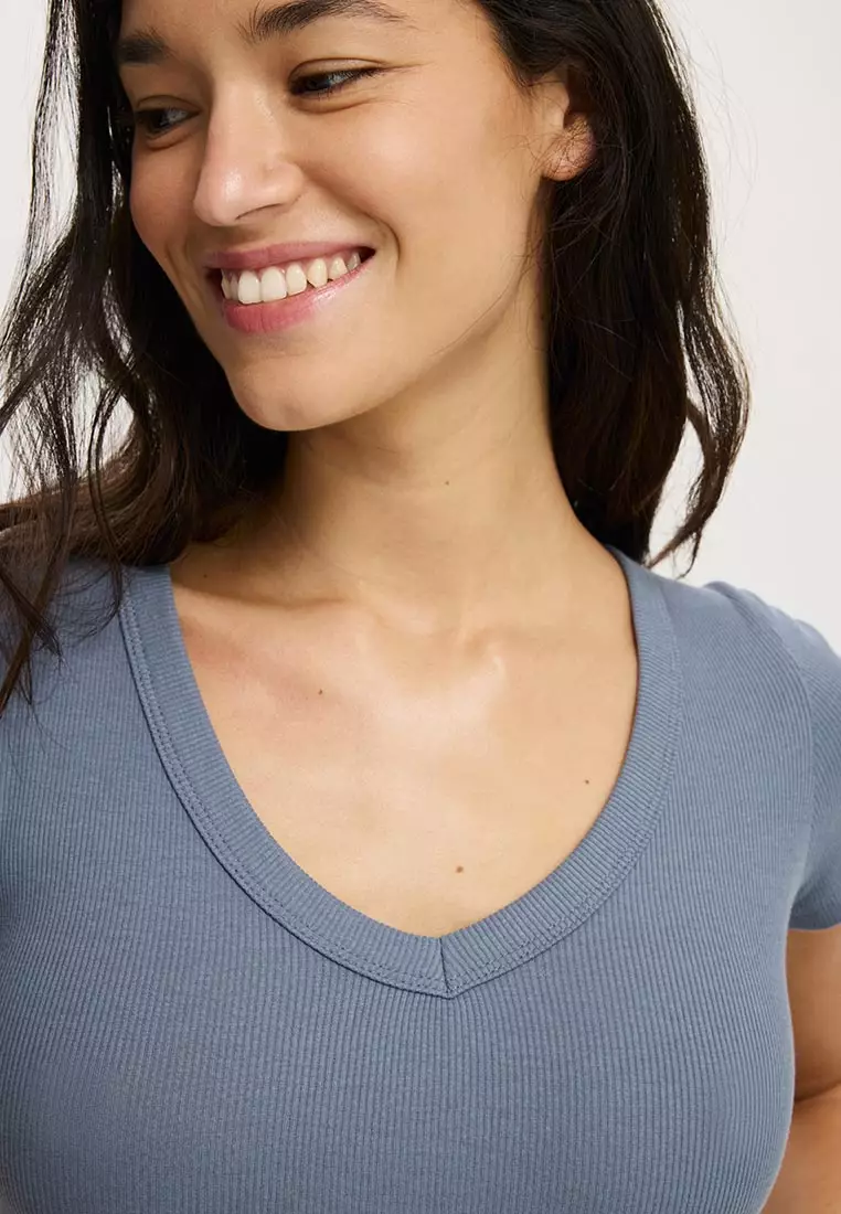 Goldie Rib V Neck Short Sleeve
