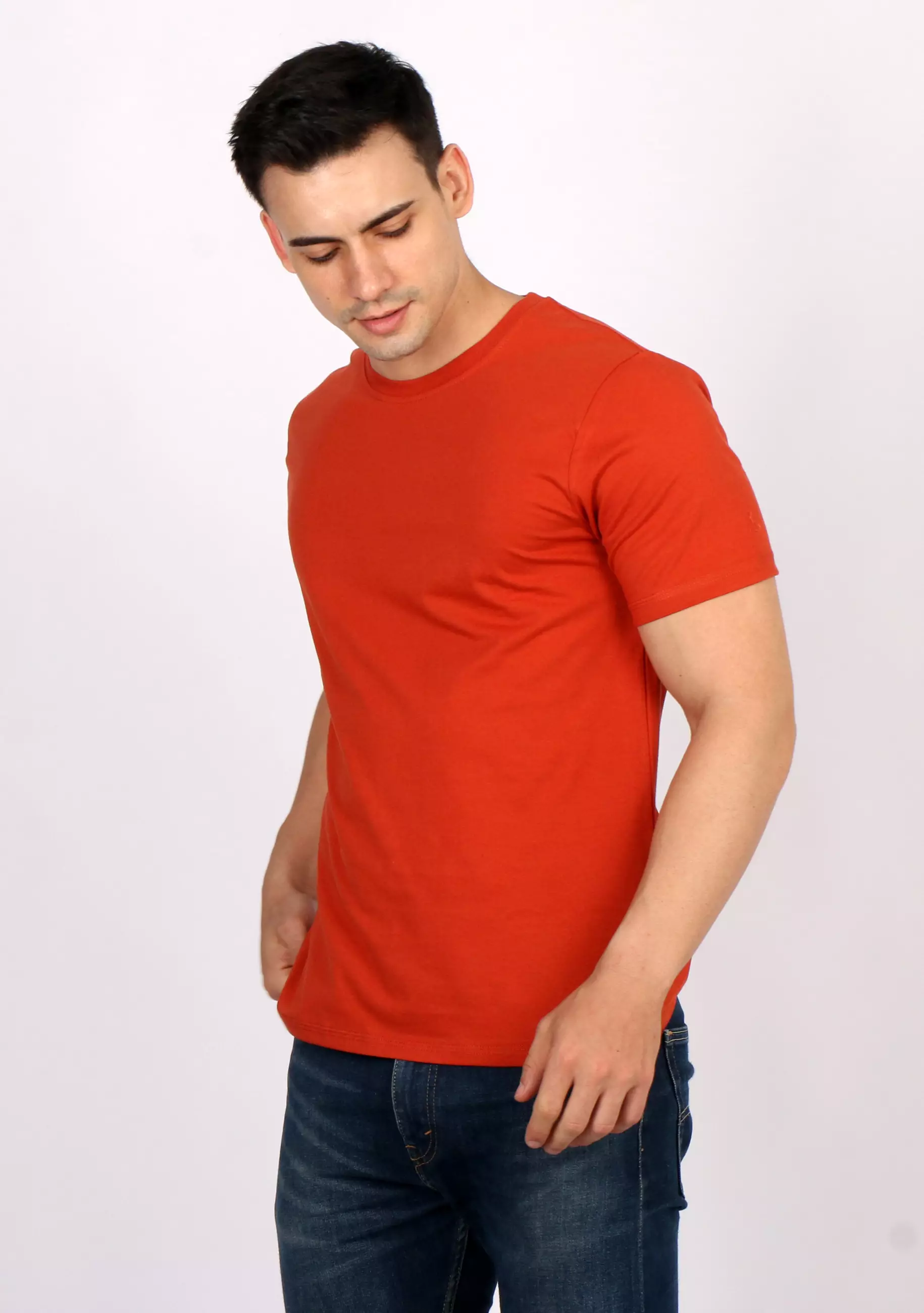 Simple Perfect Kaos Polos Cotton Lengan Pendek Scarlet