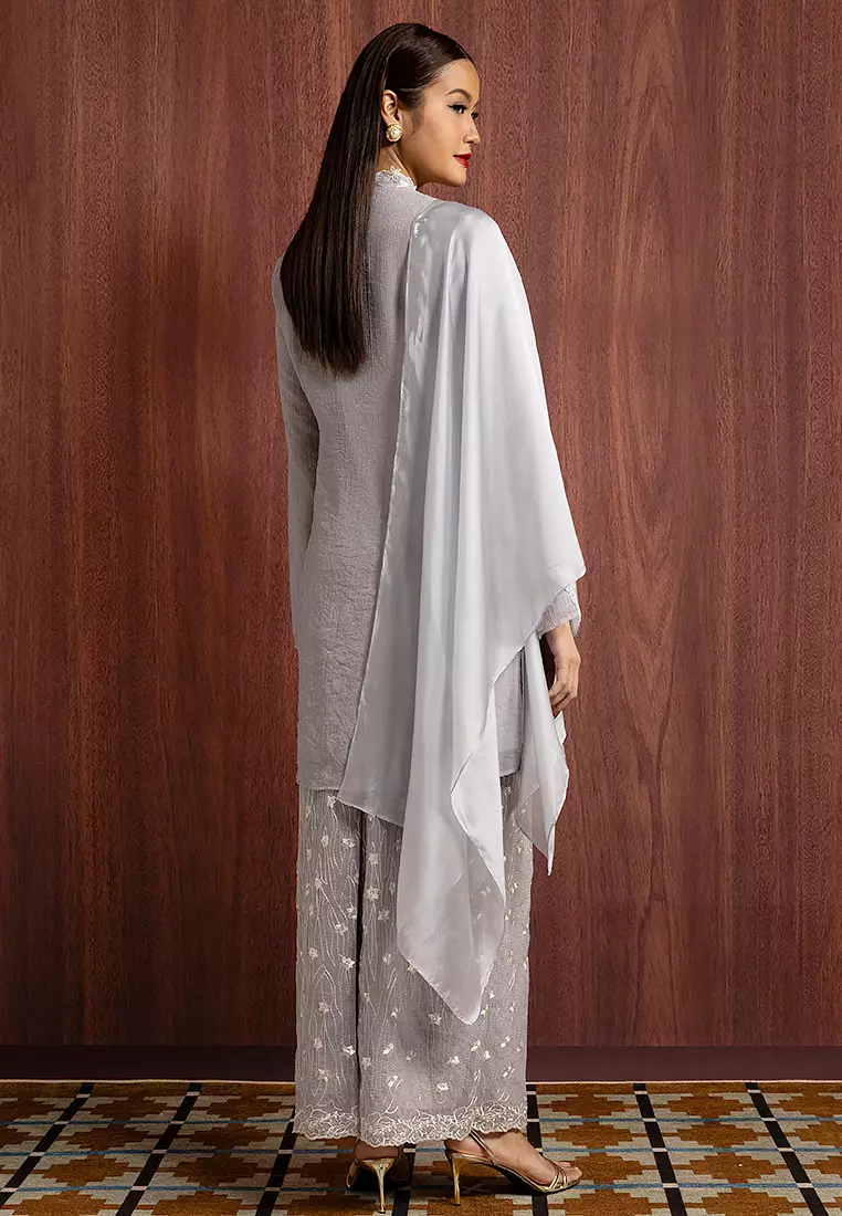 ARIANA EMBROIDERY KEBAYA SET WITH SHAWL