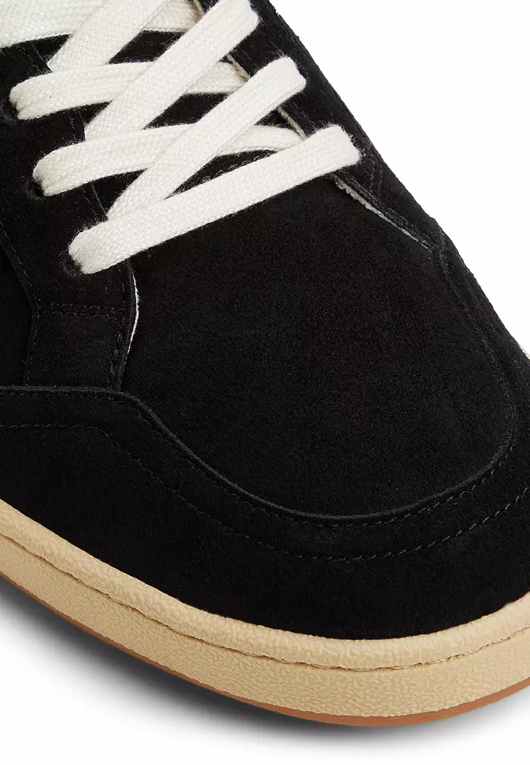 Roscoe Sneakers