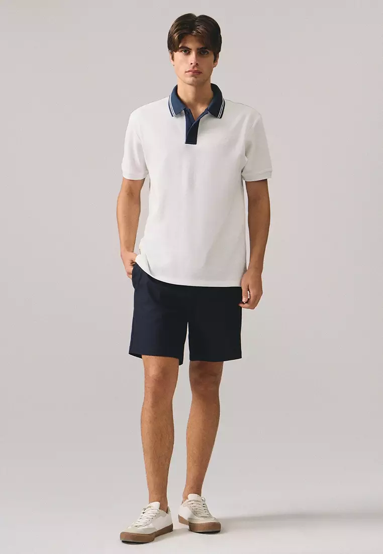 Regular Fit Polo Shirt With Contrast Placket & Collar In Honeycomb Pique