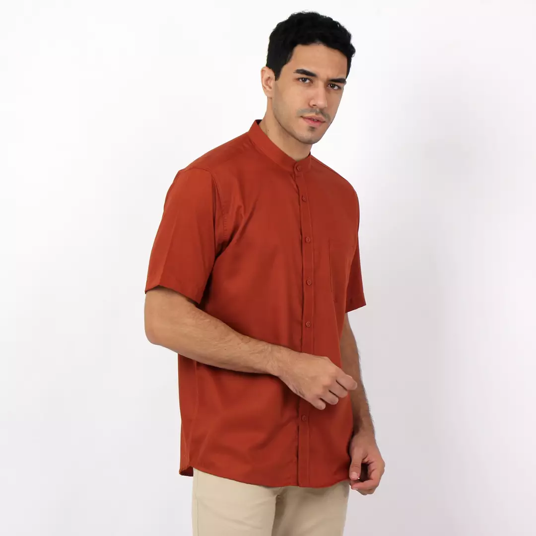 Simple Perfect Kemeja Pria Lengan Pendek Kerah Shanghai Solid Basic - 2235 Monza
