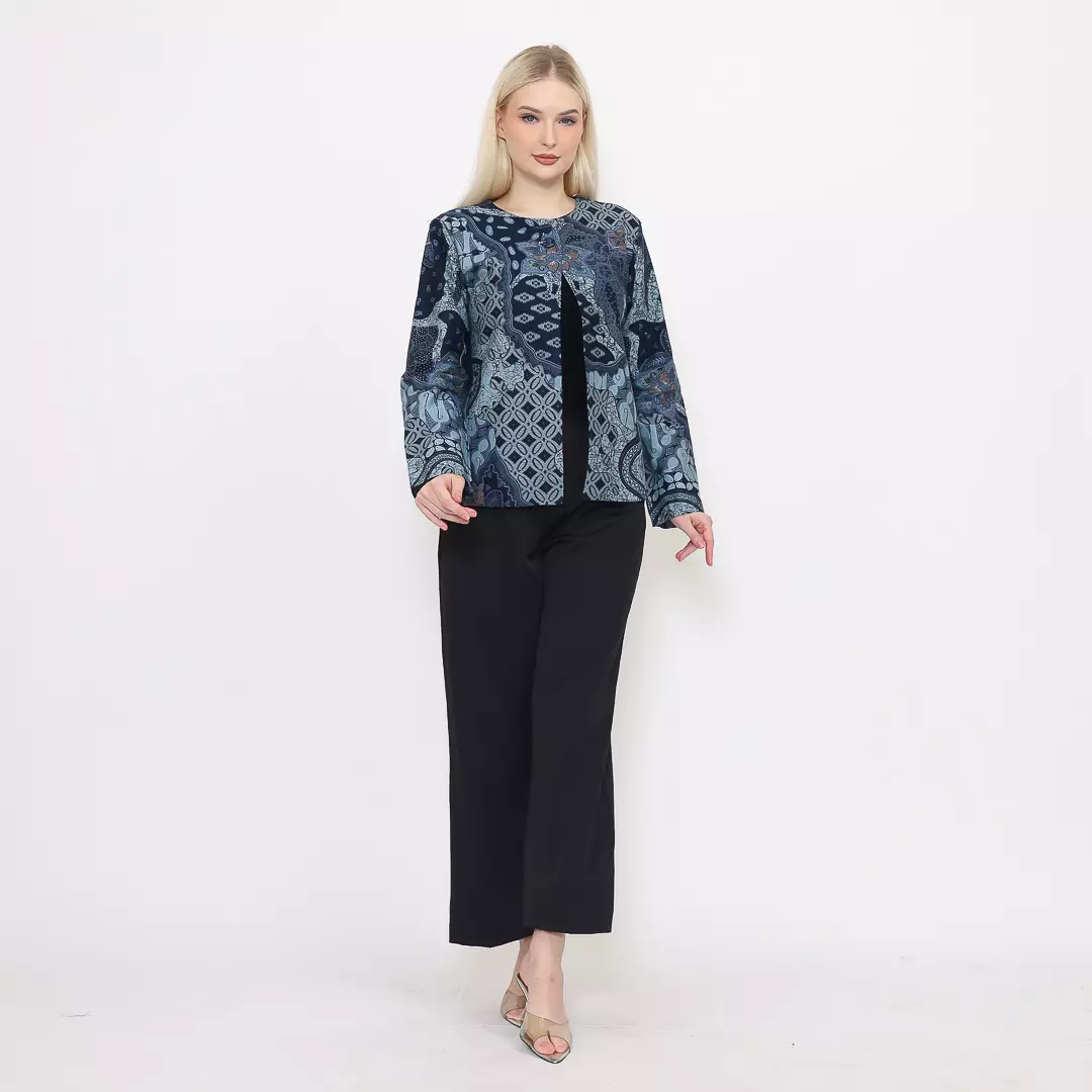 Blazer Batik Wanita - Bhatara Batik Tasyina - Atasan Batik Modern Lengan Panjang