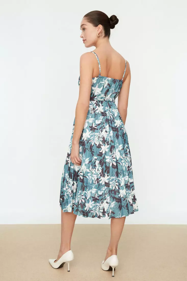 Waist Opening/Skater Midi Floral Dress